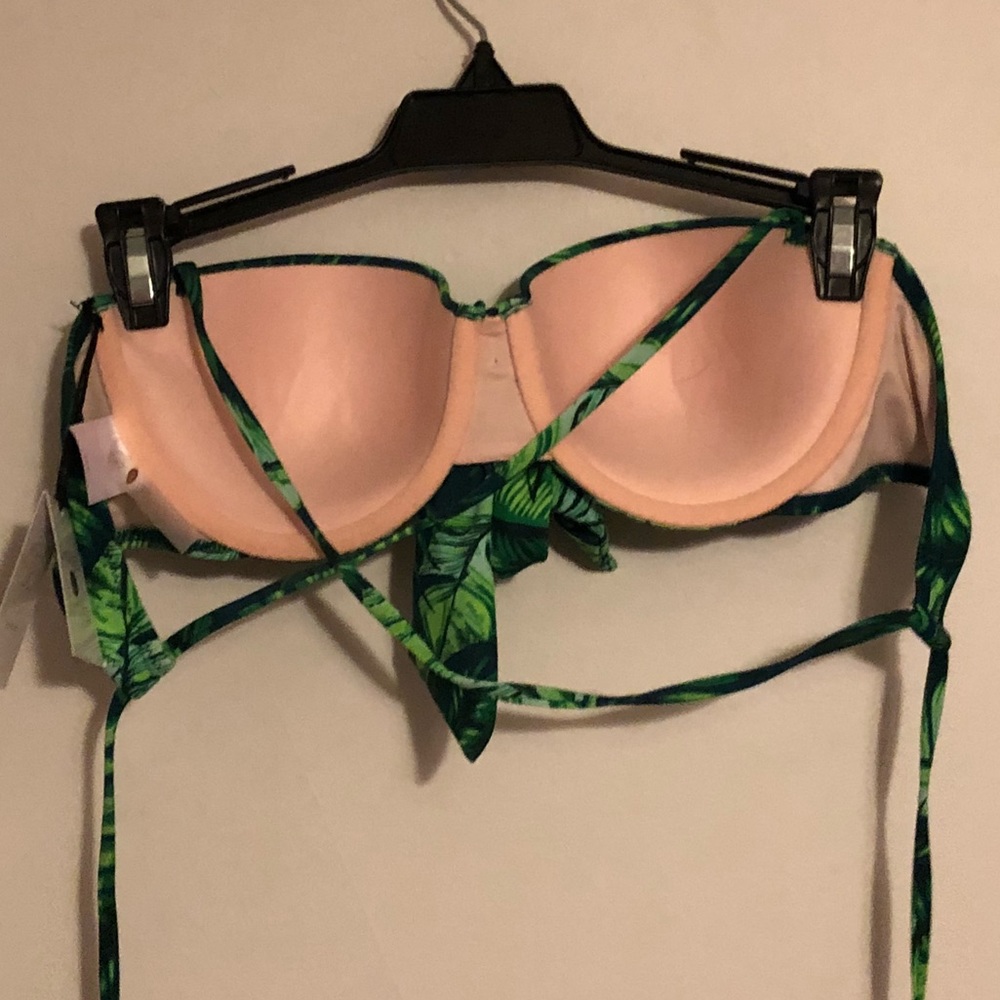 bathing suit - Picture 3 of 4